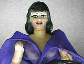 5'' Bettie in Purple detail